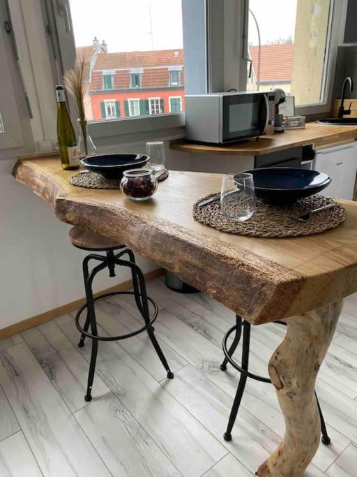 Superbe Studio Cosy Et Atypique 3 Etoiles Montbéliard Екстериор снимка